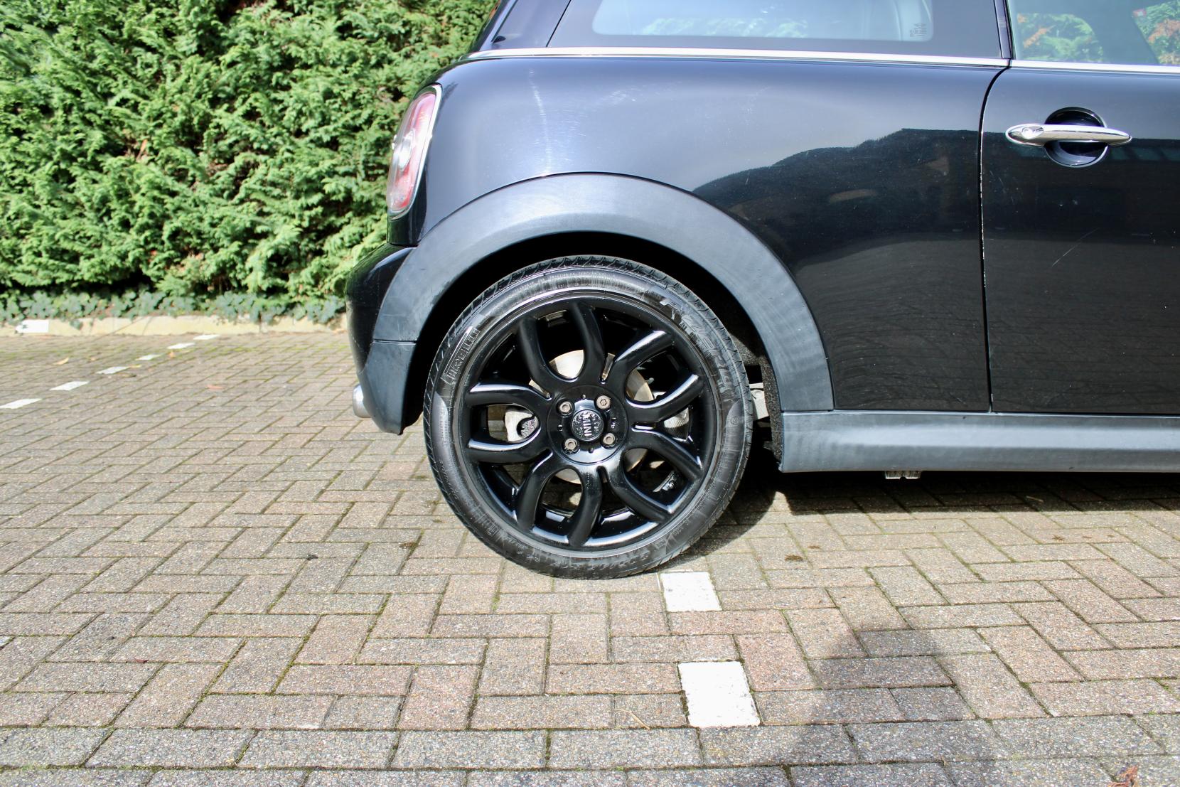 MINI Hatch 1.6 Cooper Hatchback 3dr Petrol Manual Euro 5 (122 ps)