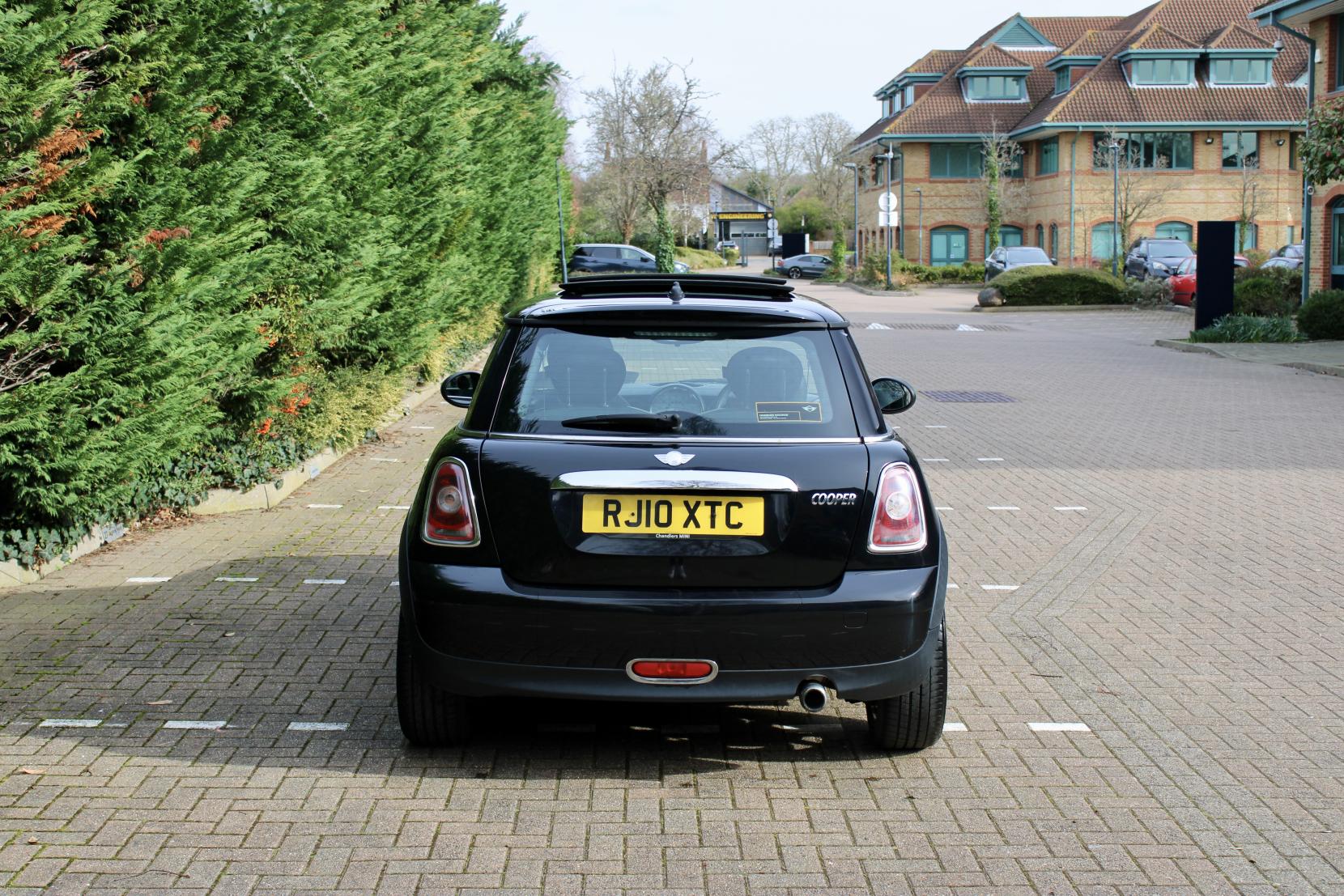 MINI Hatch 1.6 Cooper Hatchback 3dr Petrol Manual Euro 5 (122 ps)