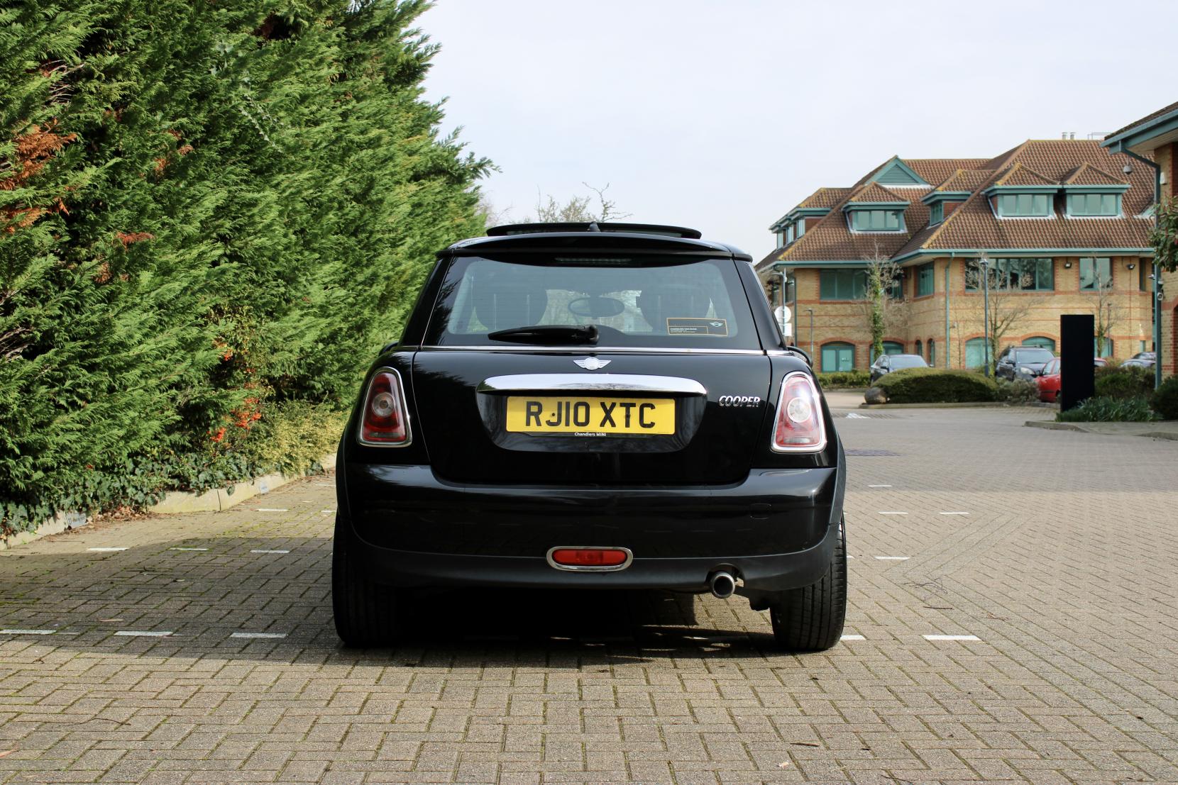 MINI Hatch 1.6 Cooper Hatchback 3dr Petrol Manual Euro 5 (122 ps)