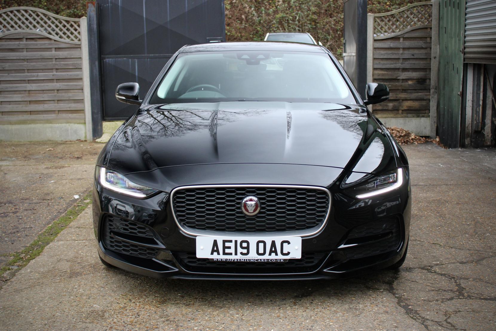 Jaguar XE 2.0 P250i HSE Saloon 4dr Petrol Auto Euro 6 (s/s) (250 ps)