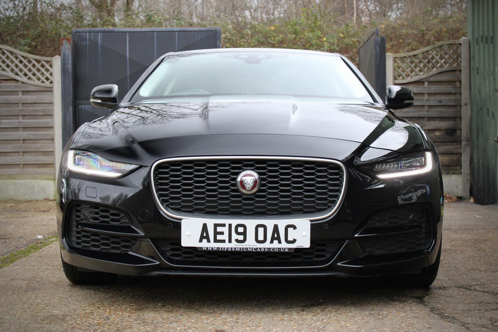 Jaguar XE 2.0 P250i HSE Saloon 4dr Petrol Auto Euro 6 (s/s) (250 ps)