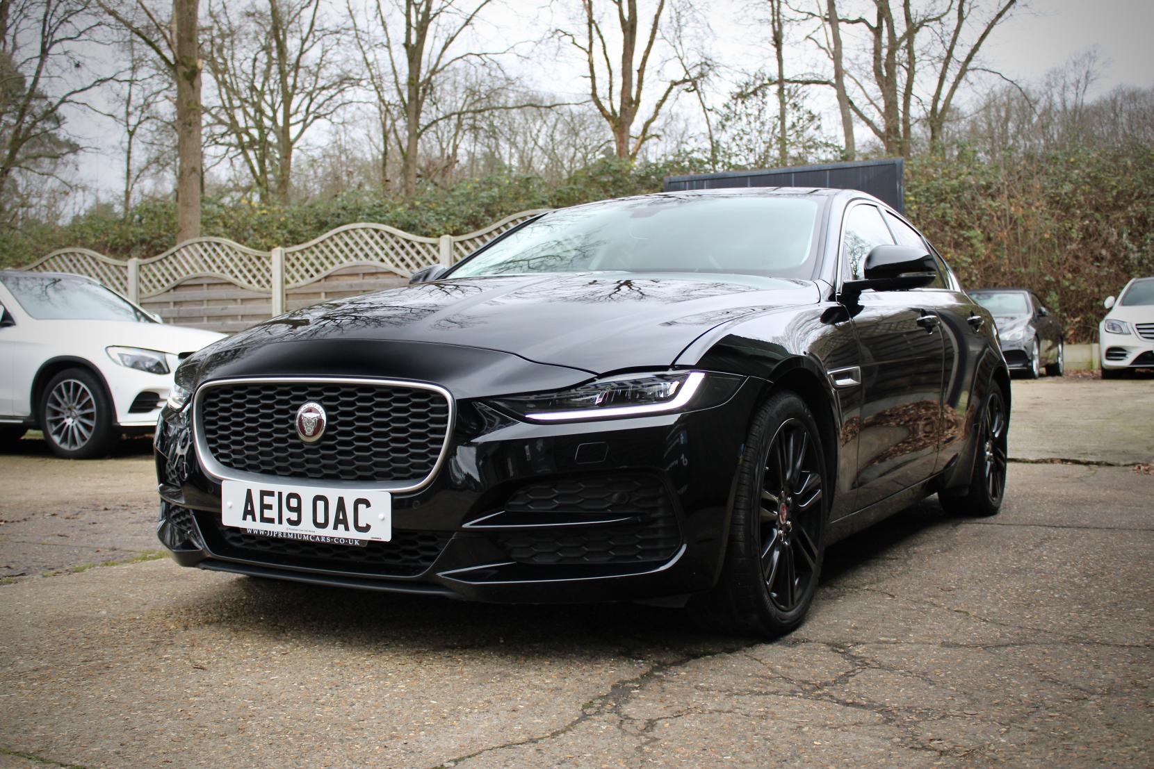 Jaguar XE 2.0 P250i HSE Saloon 4dr Petrol Auto Euro 6 (s/s) (250 ps)