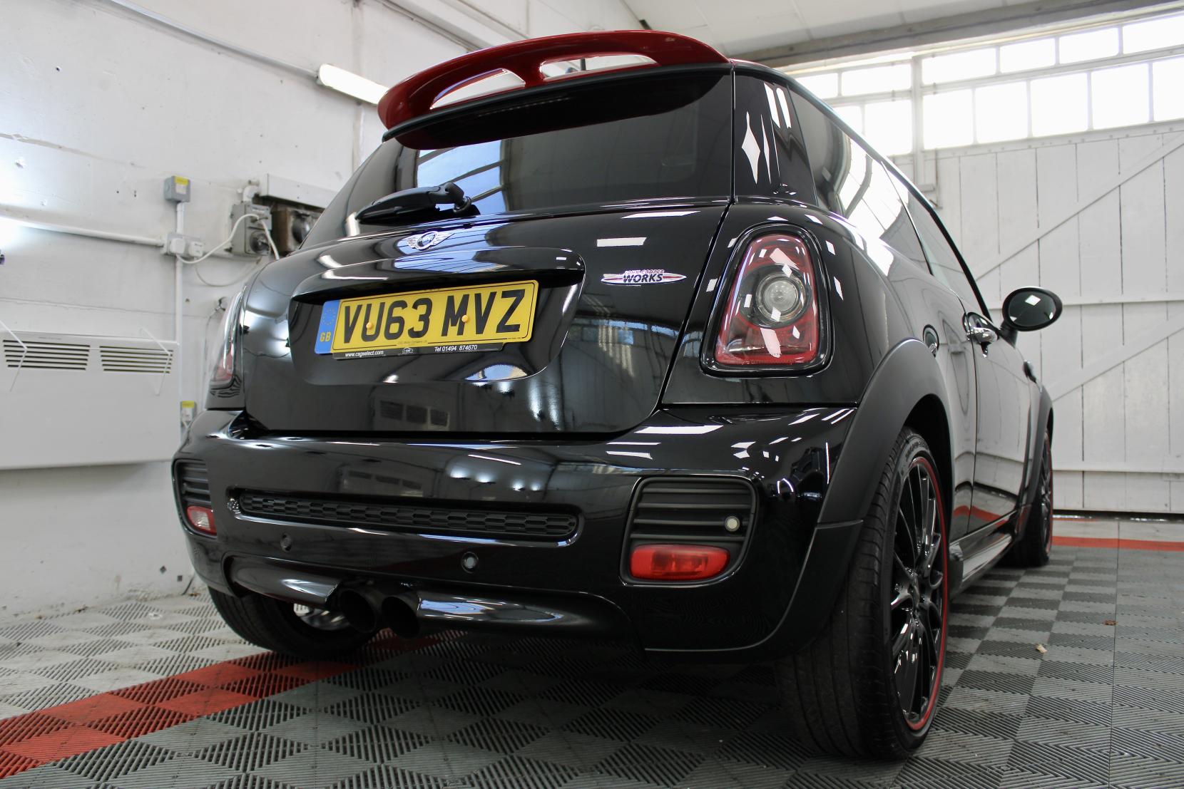 MINI Hatch 1.6 John Cooper Works Hatchback 3dr Petrol Manual Euro 5 (s/s) (211 ps)