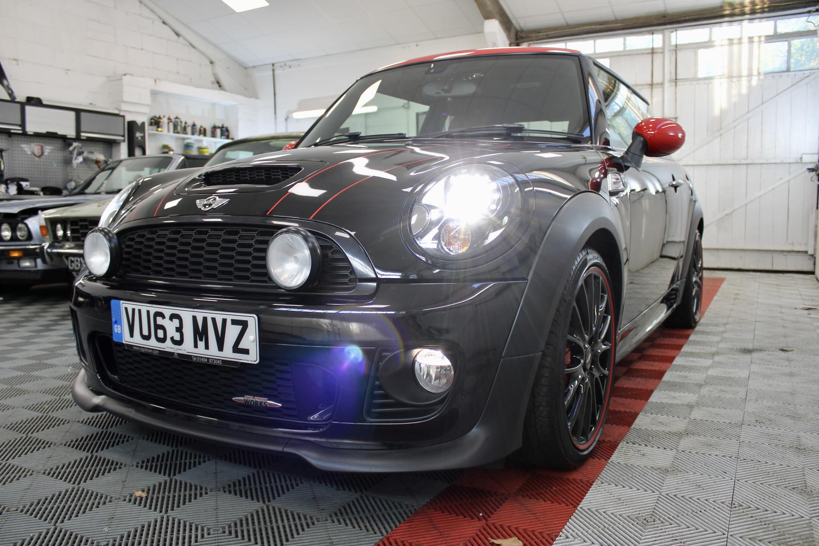 MINI Hatch 1.6 John Cooper Works Hatchback 3dr Petrol Manual Euro 5 (s/s) (211 ps)