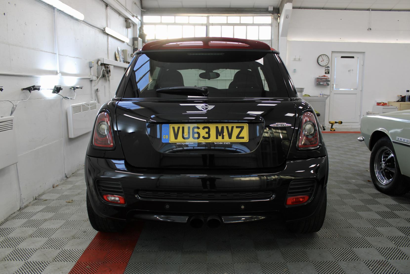 MINI Hatch 1.6 John Cooper Works Hatchback 3dr Petrol Manual Euro 5 (s/s) (211 ps)