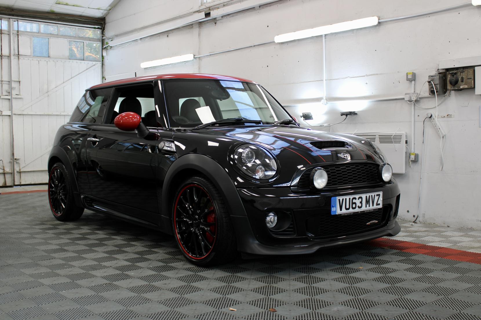 MINI Hatch 1.6 John Cooper Works Hatchback 3dr Petrol Manual Euro 5 (s/s) (211 ps)