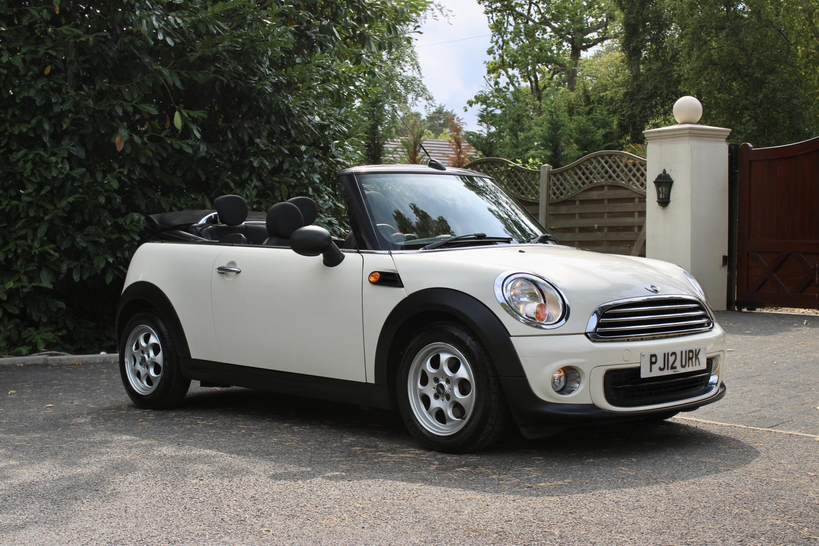 MINI Convertible 1.6 One Convertible 2dr Petrol Manual Euro 5 (98 ps)