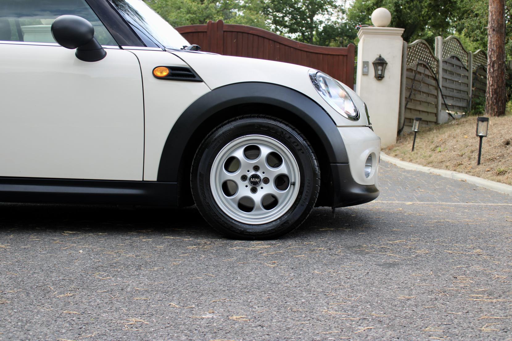 MINI Convertible 1.6 One Convertible 2dr Petrol Manual Euro 5 (98 ps)