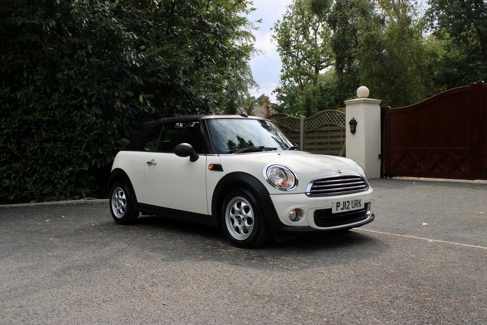 MINI Convertible 1.6 One Convertible 2dr Petrol Manual Euro 5 (98 ps)