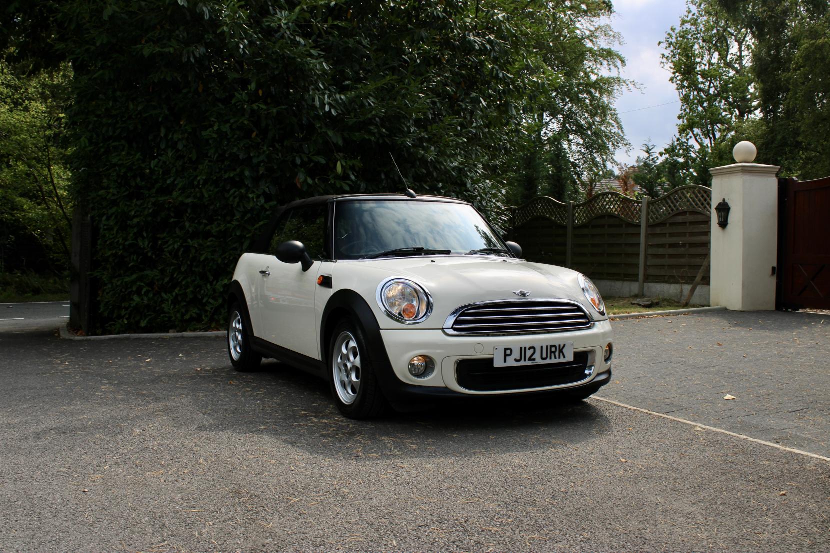 MINI Convertible 1.6 One Convertible 2dr Petrol Manual Euro 5 (98 ps)