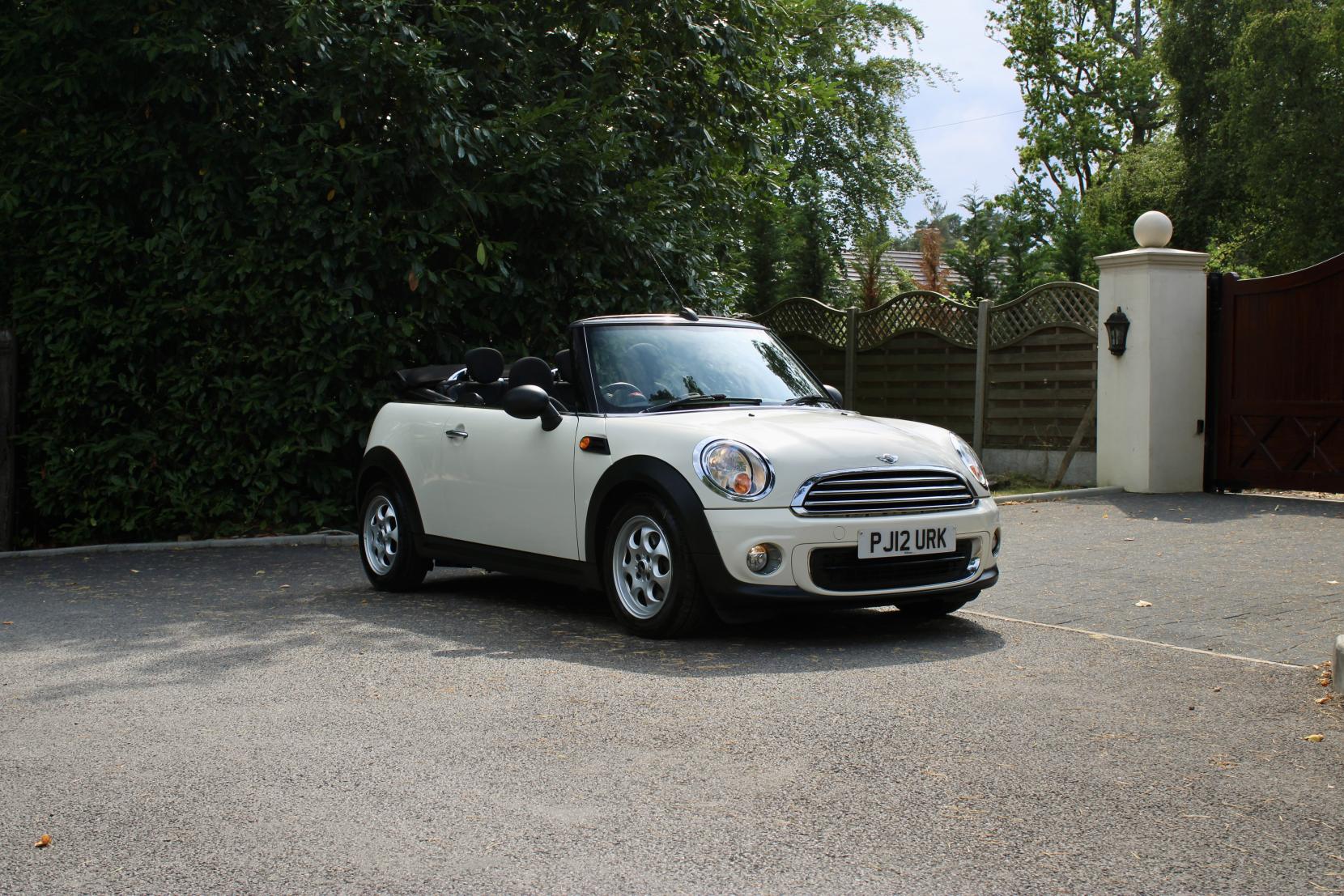 MINI Convertible 1.6 One Convertible 2dr Petrol Manual Euro 5 (98 ps)