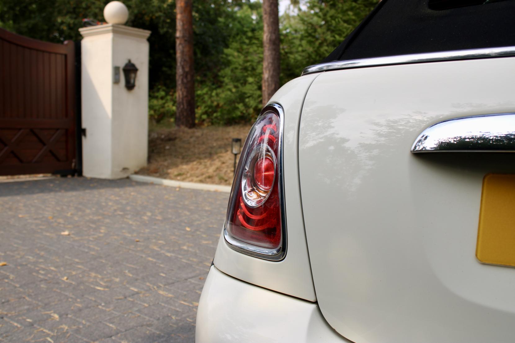 MINI Convertible 1.6 One Convertible 2dr Petrol Manual Euro 5 (98 ps)