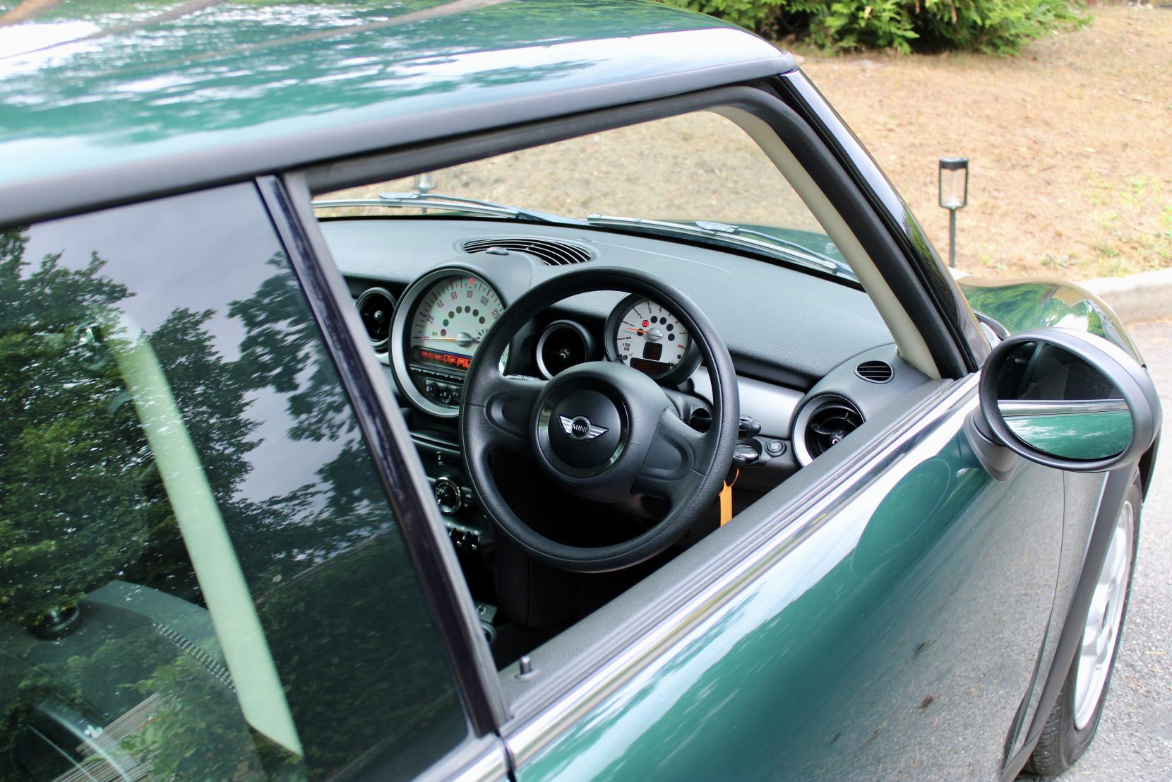 MINI Hatch 1.6 One Hatchback 3dr Petrol Manual Euro 5 (98 ps)