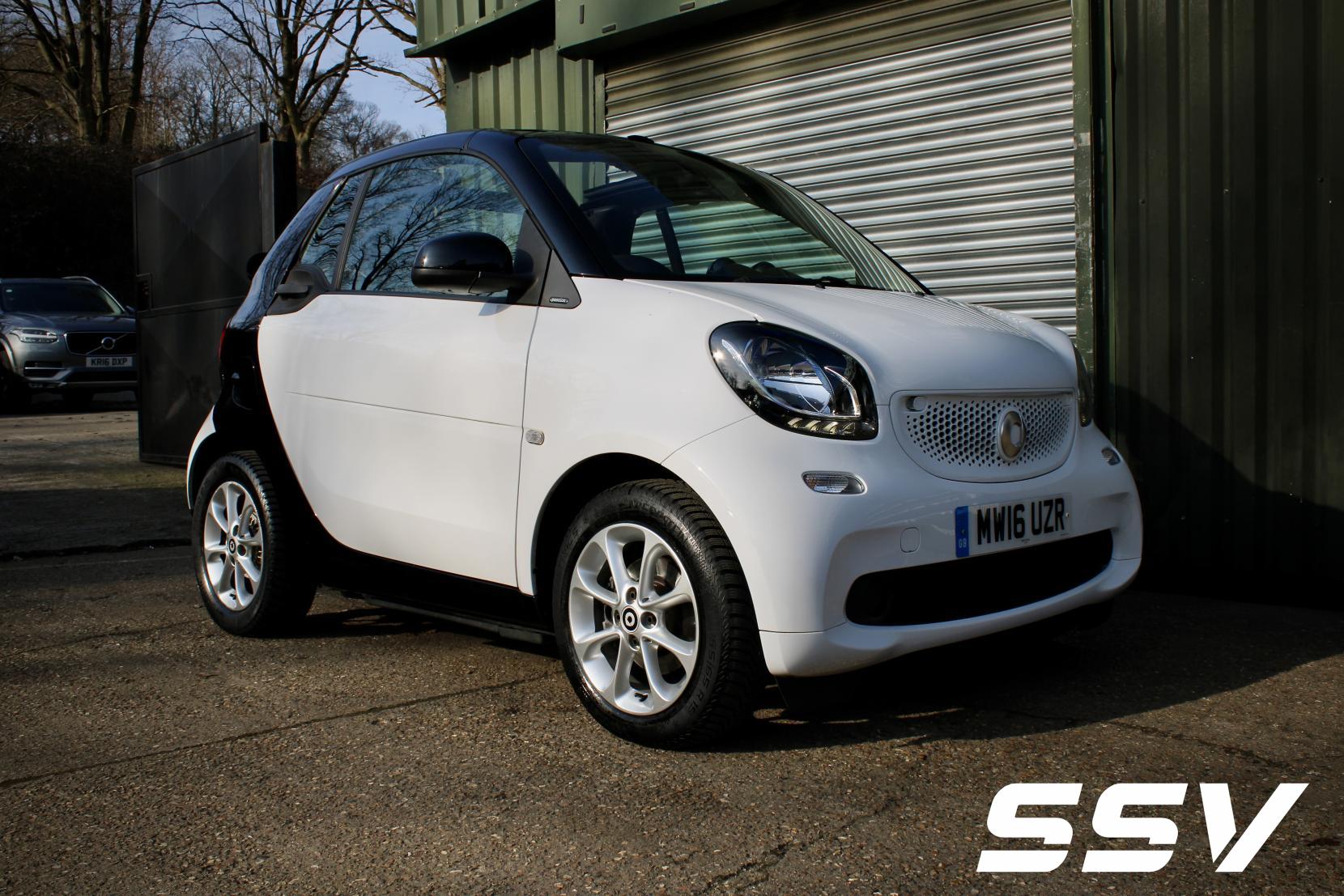 Smart fortwo 1.0 Passion Cabriolet 2dr Petrol Twinamic Euro 6 (s/s) (71 ps)