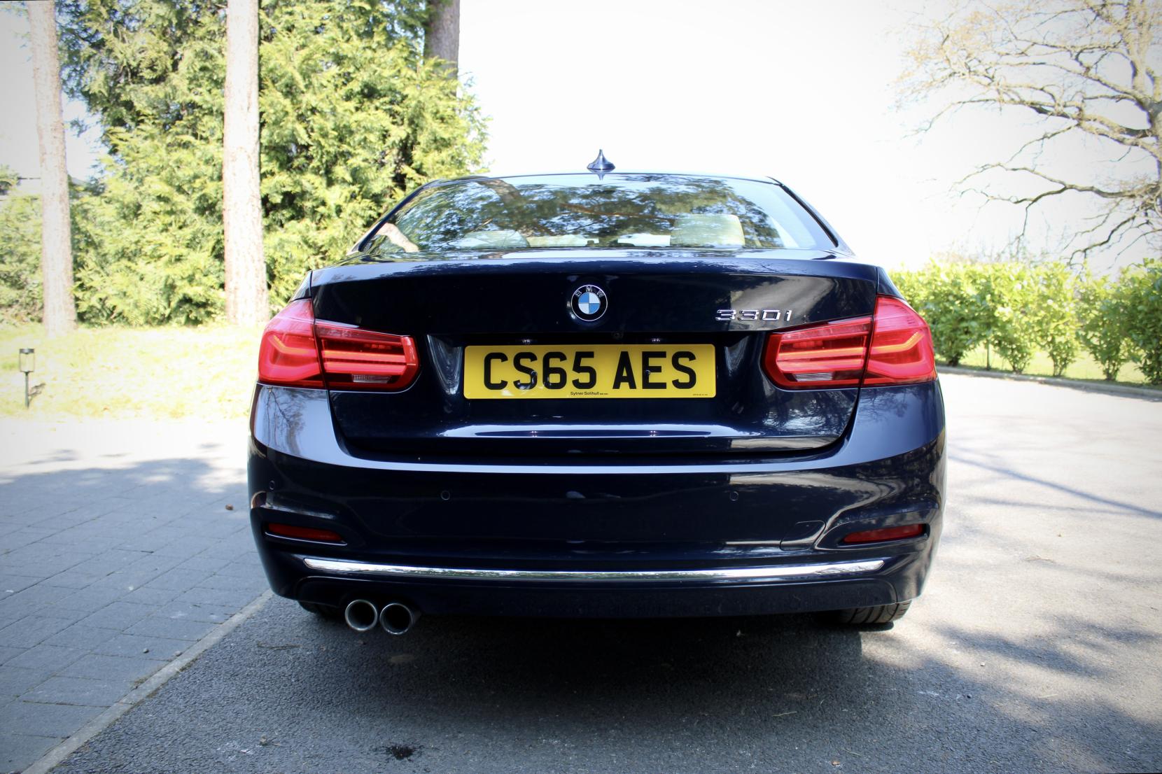 BMW 3 Series 2.0 330i Luxury Saloon 4dr Petrol Auto Euro 6 (s/s) (252 ps)