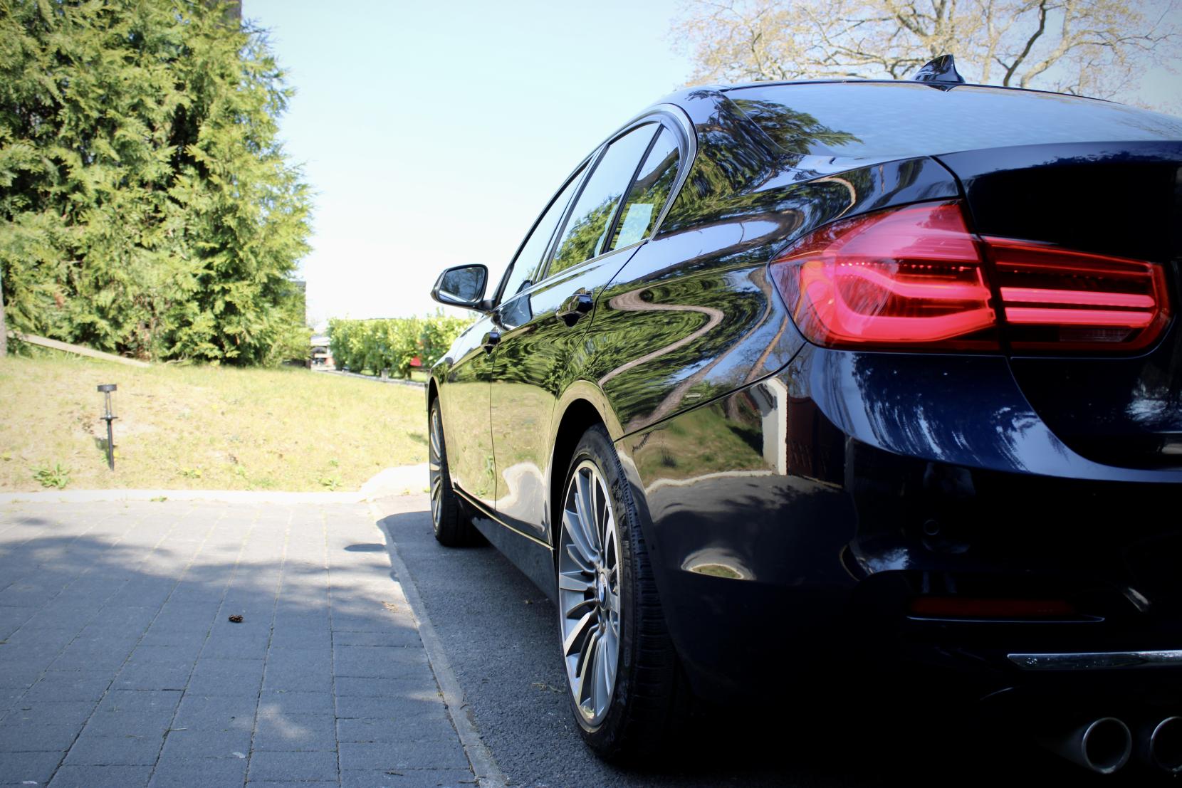 BMW 3 Series 2.0 330i Luxury Saloon 4dr Petrol Auto Euro 6 (s/s) (252 ps)