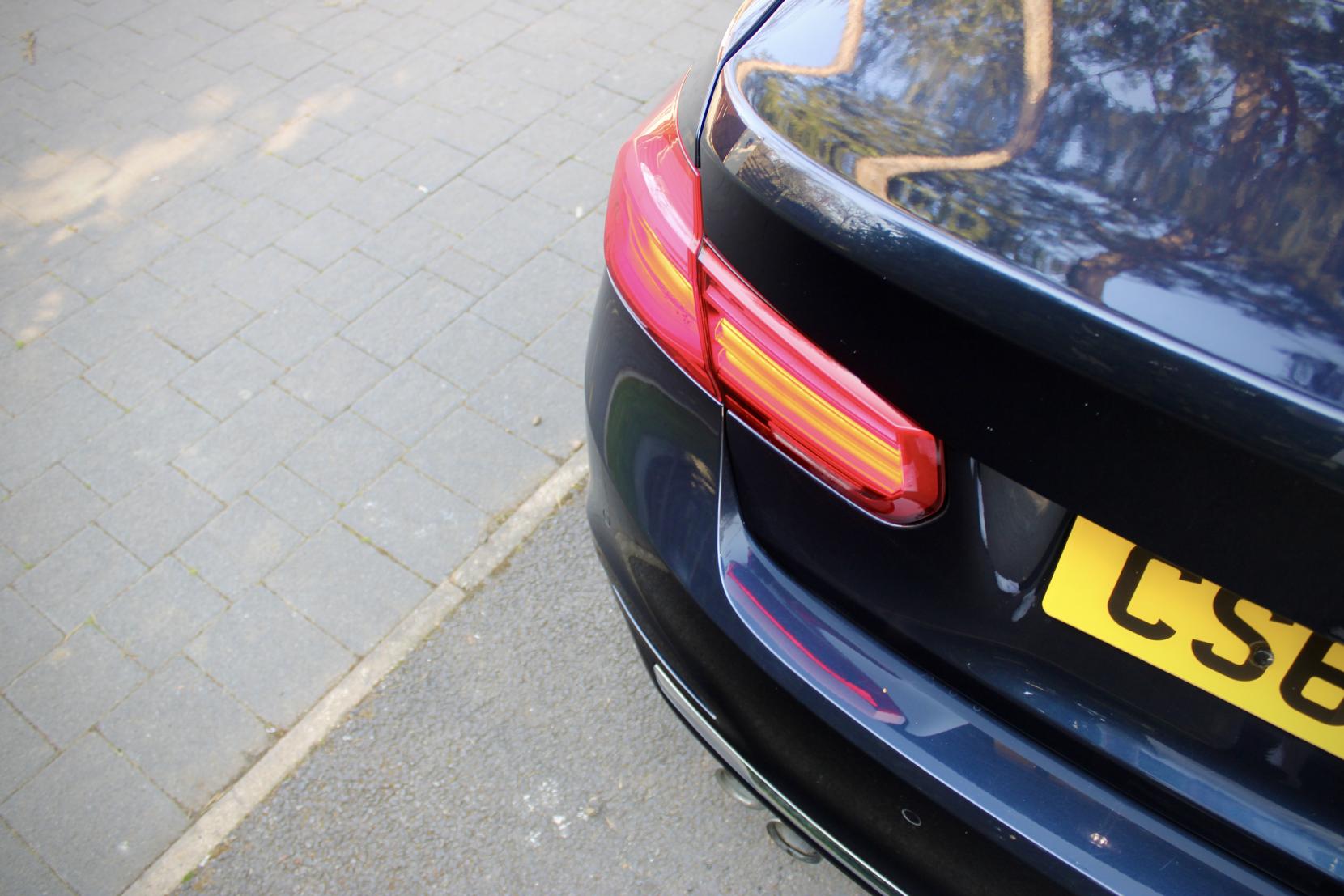 BMW 3 Series 2.0 330i Luxury Saloon 4dr Petrol Auto Euro 6 (s/s) (252 ps)
