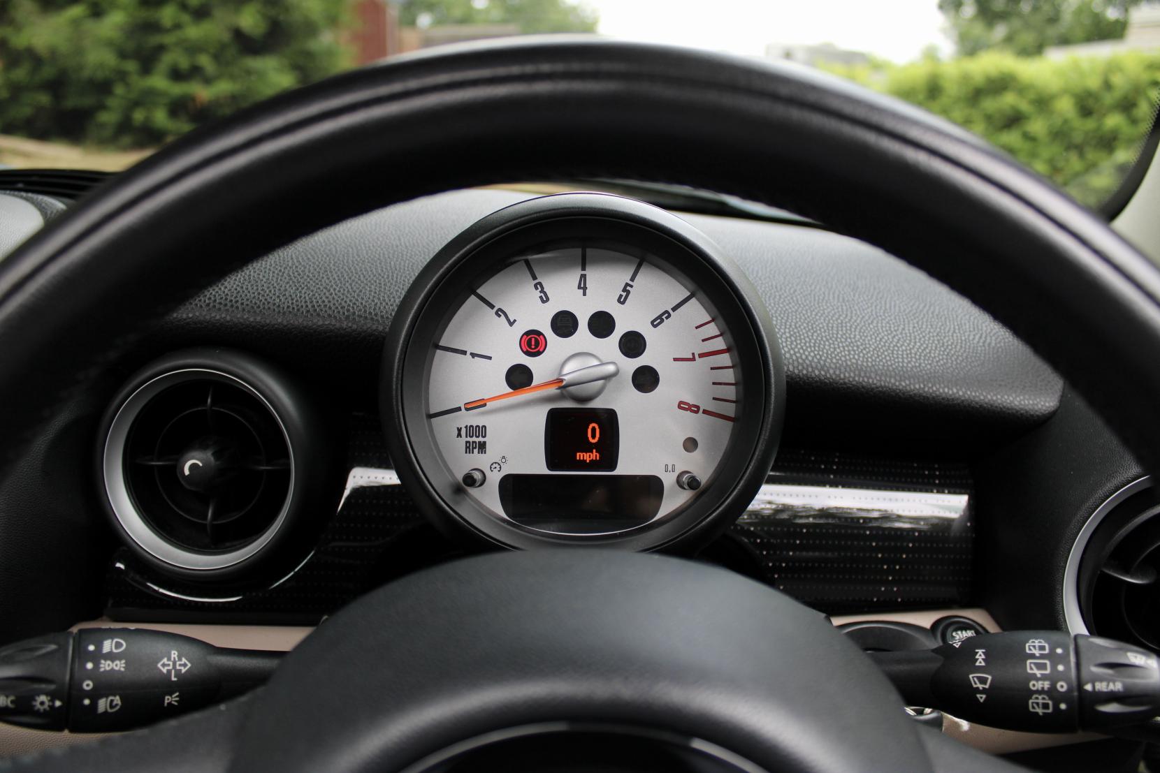 MINI Hatch 1.6 Cooper Baker Street Hatchback 3dr Petrol Manual Euro 6 (s/s) (122 ps)
