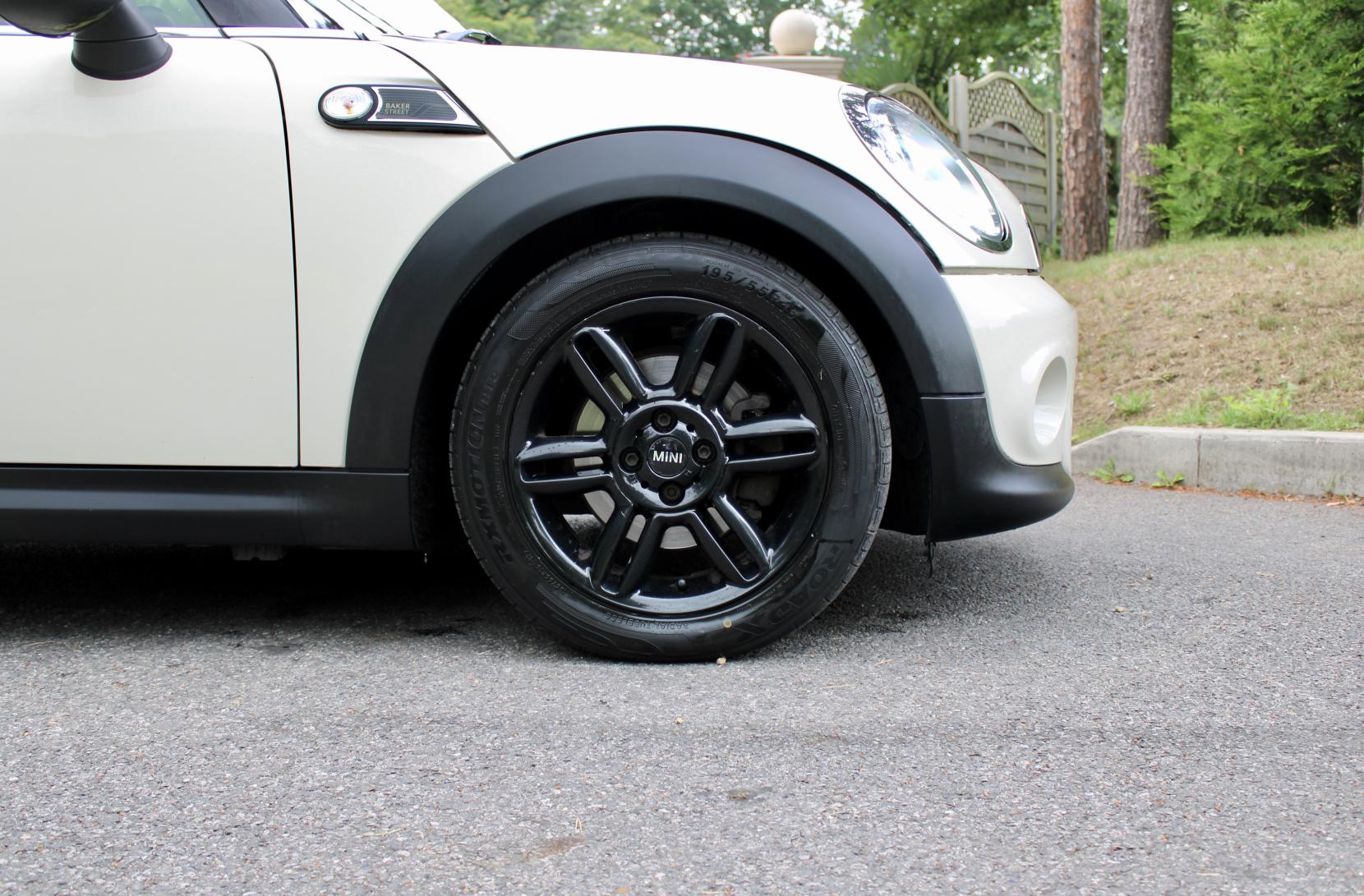 MINI Hatch 1.6 Cooper Baker Street Hatchback 3dr Petrol Manual Euro 6 (s/s) (122 ps)