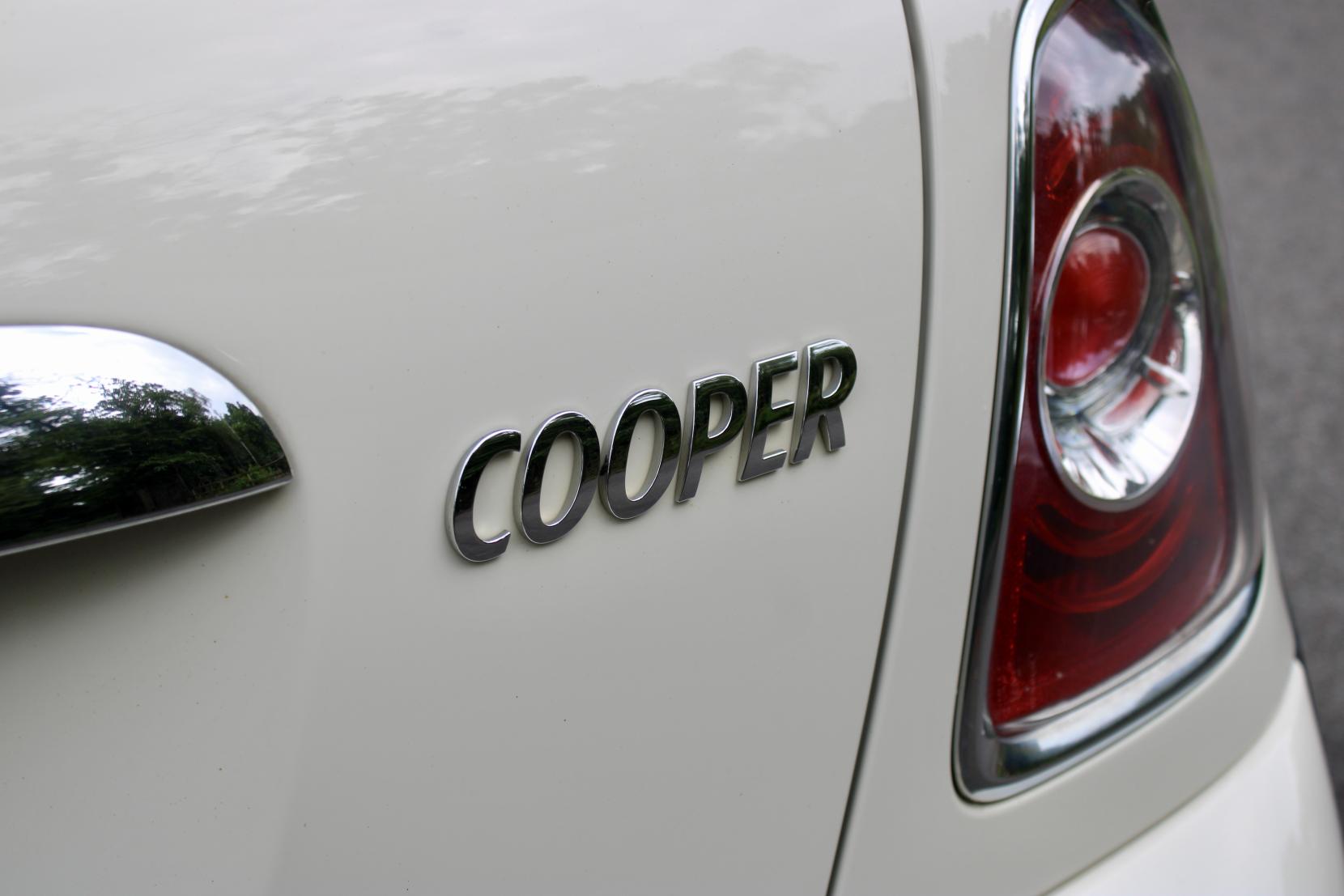 MINI Hatch 1.6 Cooper Baker Street Hatchback 3dr Petrol Manual Euro 6 (s/s) (122 ps)