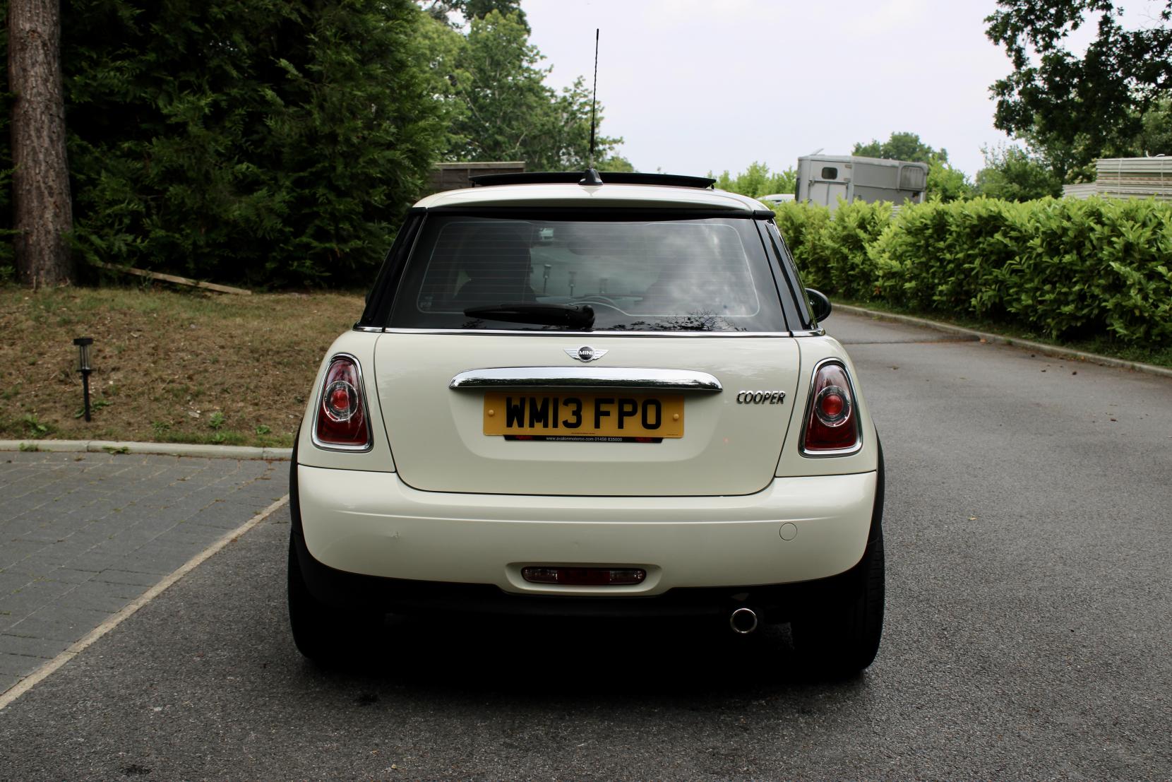 MINI Hatch 1.6 Cooper Baker Street Hatchback 3dr Petrol Manual Euro 6 (s/s) (122 ps)