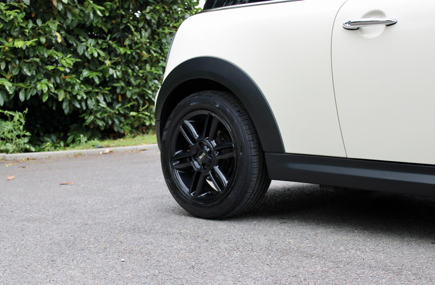 MINI Hatch 1.6 Cooper Baker Street Hatchback 3dr Petrol Manual Euro 6 (s/s) (122 ps)