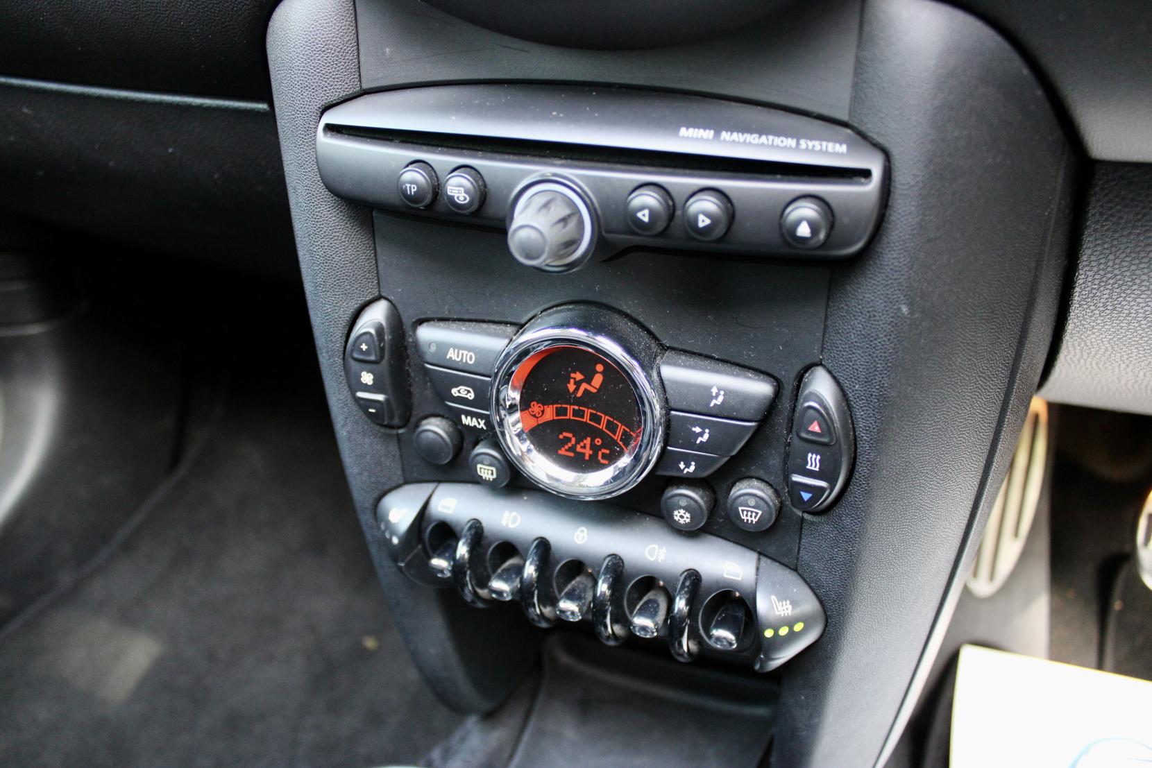 MINI Hatch 1.6 Cooper S Hatchback 3dr Petrol Manual Euro 5 (184 ps)