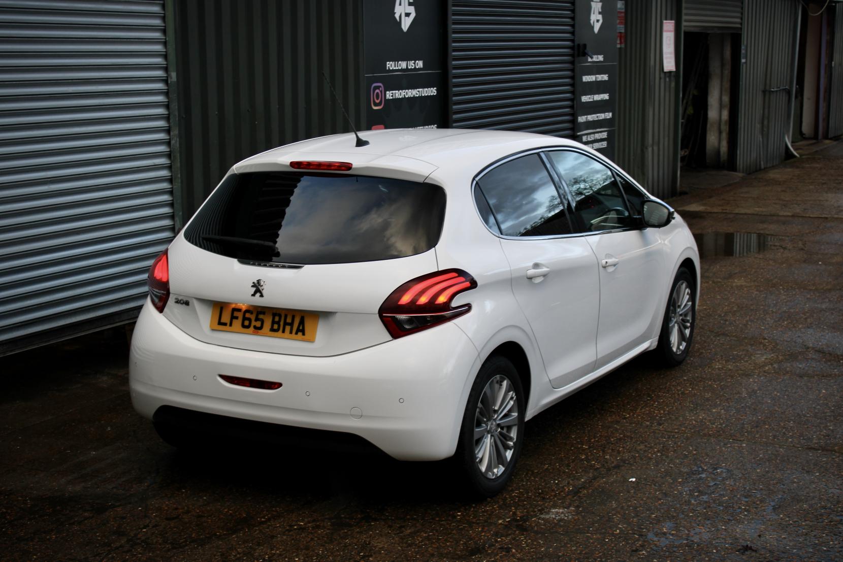 Peugeot 208 1.2 PureTech Allure Hatchback 5dr Petrol Manual Euro 6 (s/s) (110 ps)