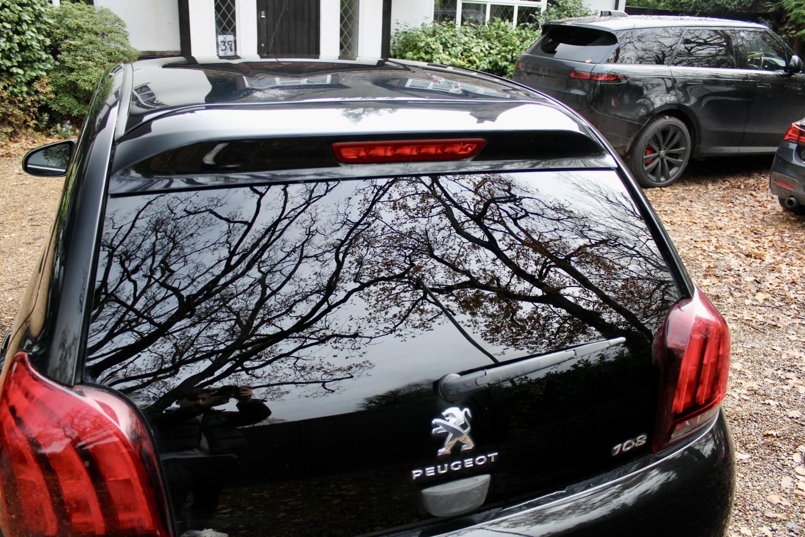 Peugeot 108 1.2 VTi PureTech Allure Hatchback 5dr Petrol Manual Euro 5 (82 ps)