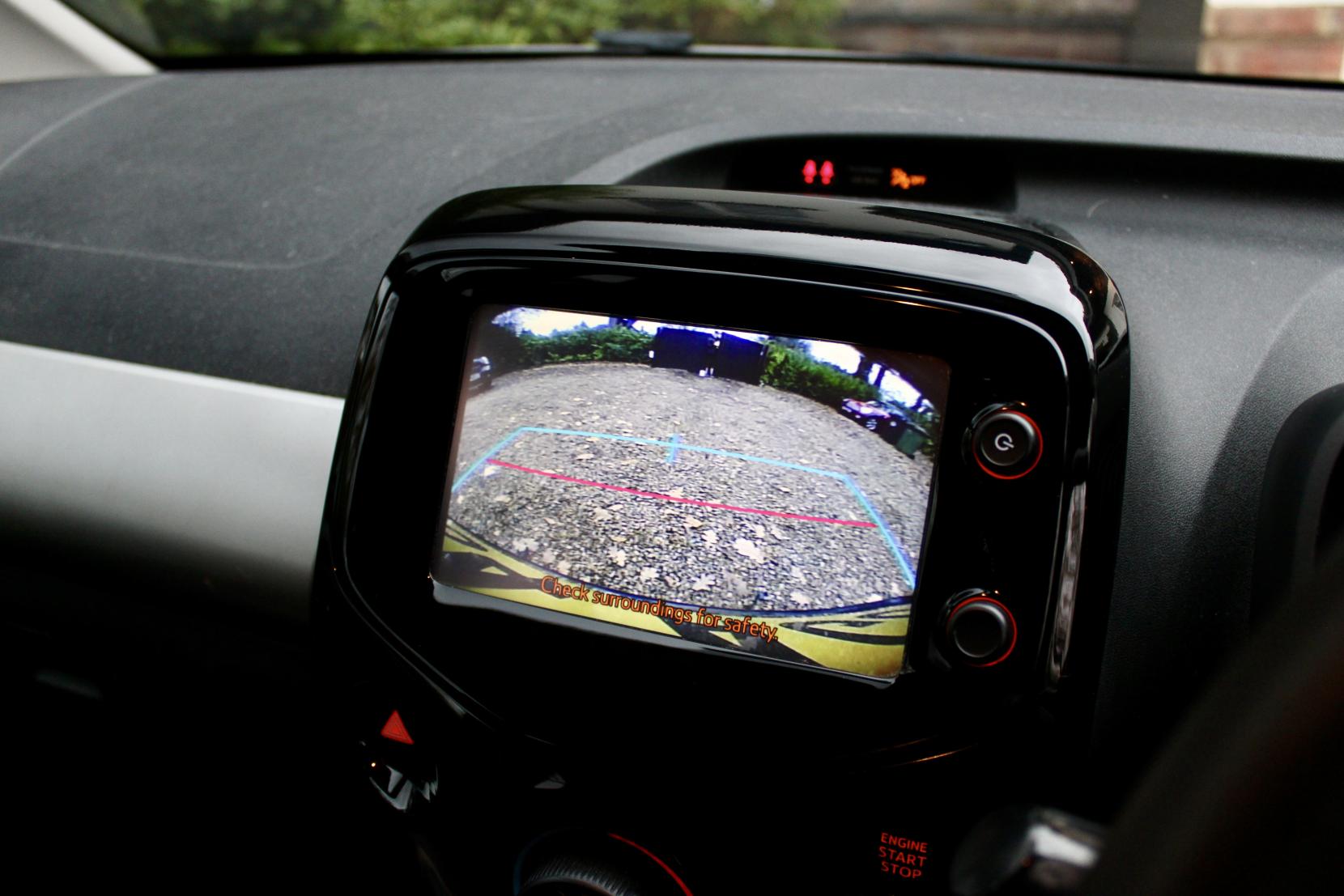 Peugeot 108 1.2 VTi PureTech Allure Hatchback 5dr Petrol Manual Euro 5 (82 ps)