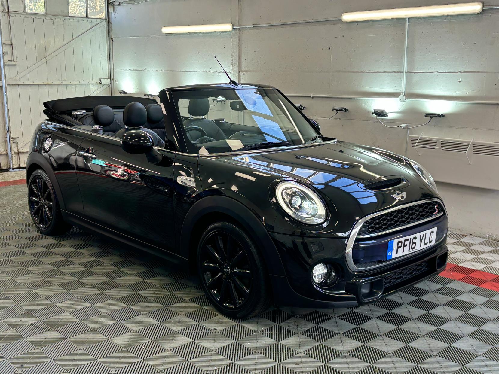 MINI Convertible 2.0 Cooper S Convertible 2dr Petrol Manual Euro 6 (s/s) (192 ps)