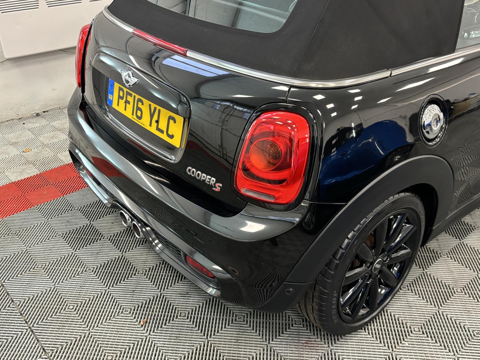 MINI Convertible 2.0 Cooper S Convertible 2dr Petrol Manual Euro 6 (s/s) (192 ps)