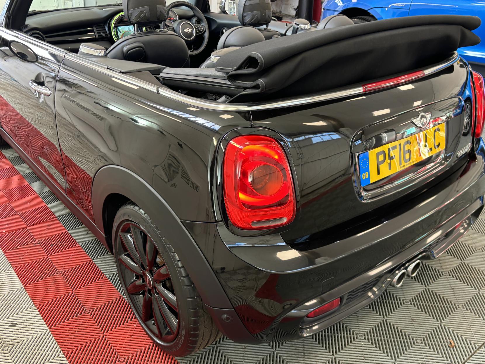 MINI Convertible 2.0 Cooper S Convertible 2dr Petrol Manual Euro 6 (s/s) (192 ps)