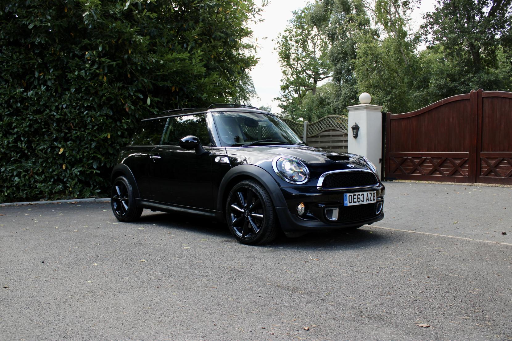 MINI Hatch 1.6 Cooper S Hatchback 3dr Petrol Manual Euro 5 (s/s) (184 ps)