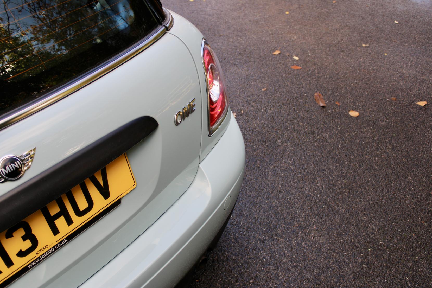 MINI Hatch 1.6 One Hatchback 3dr Petrol Manual Euro 5 (98 ps)