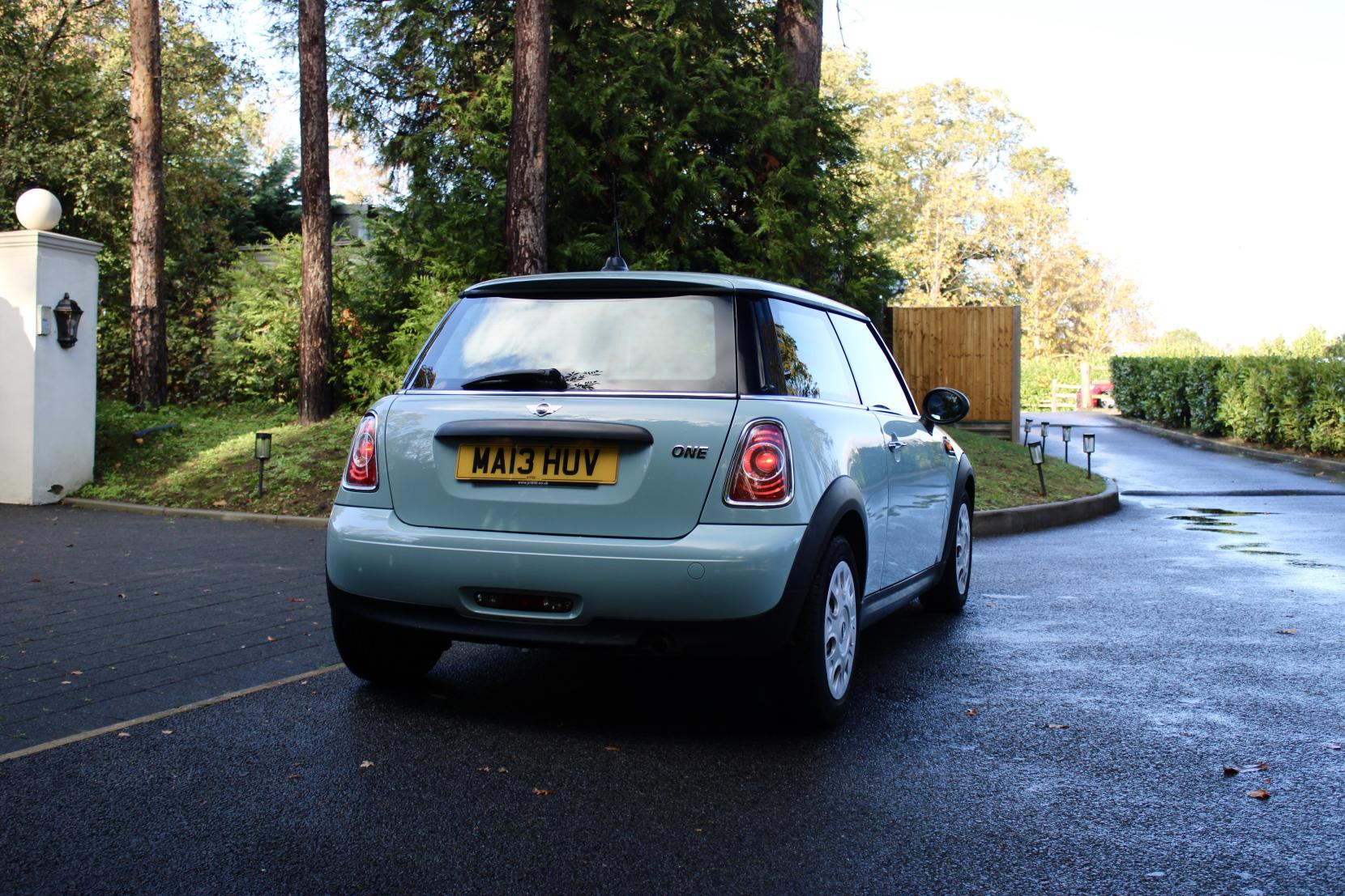 MINI Hatch 1.6 One Hatchback 3dr Petrol Manual Euro 5 (98 ps)