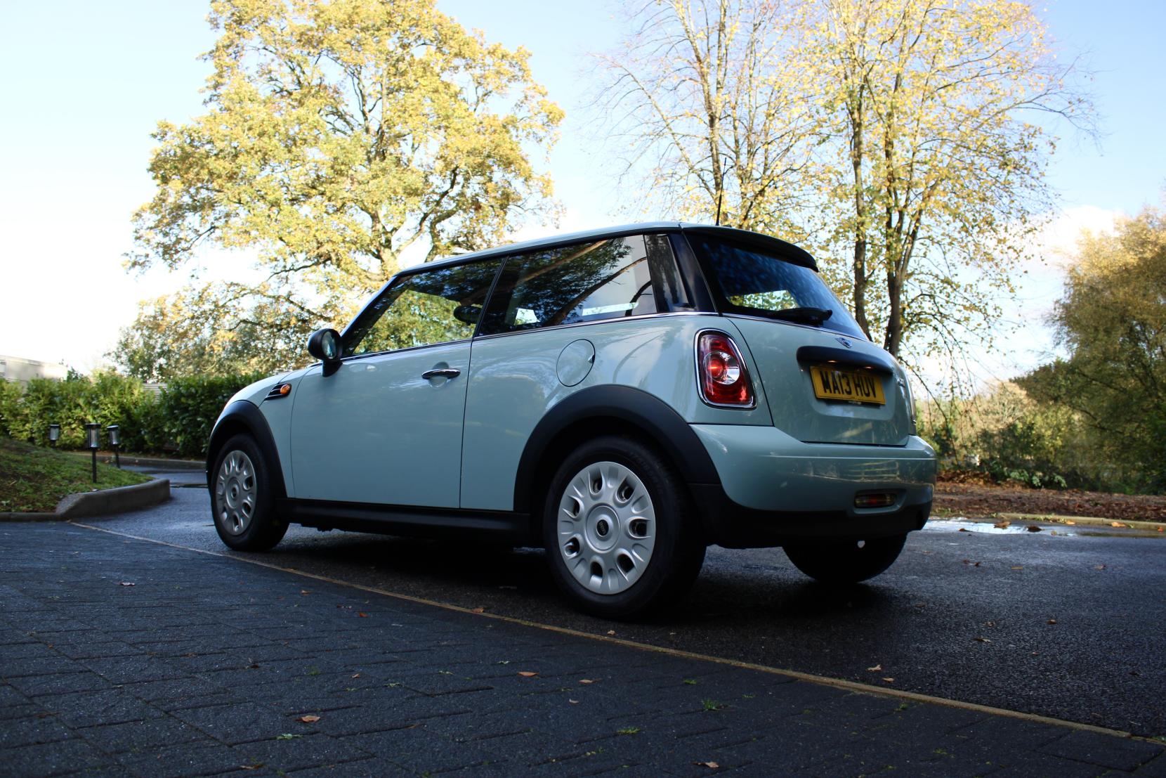 MINI Hatch 1.6 One Hatchback 3dr Petrol Manual Euro 5 (98 ps)