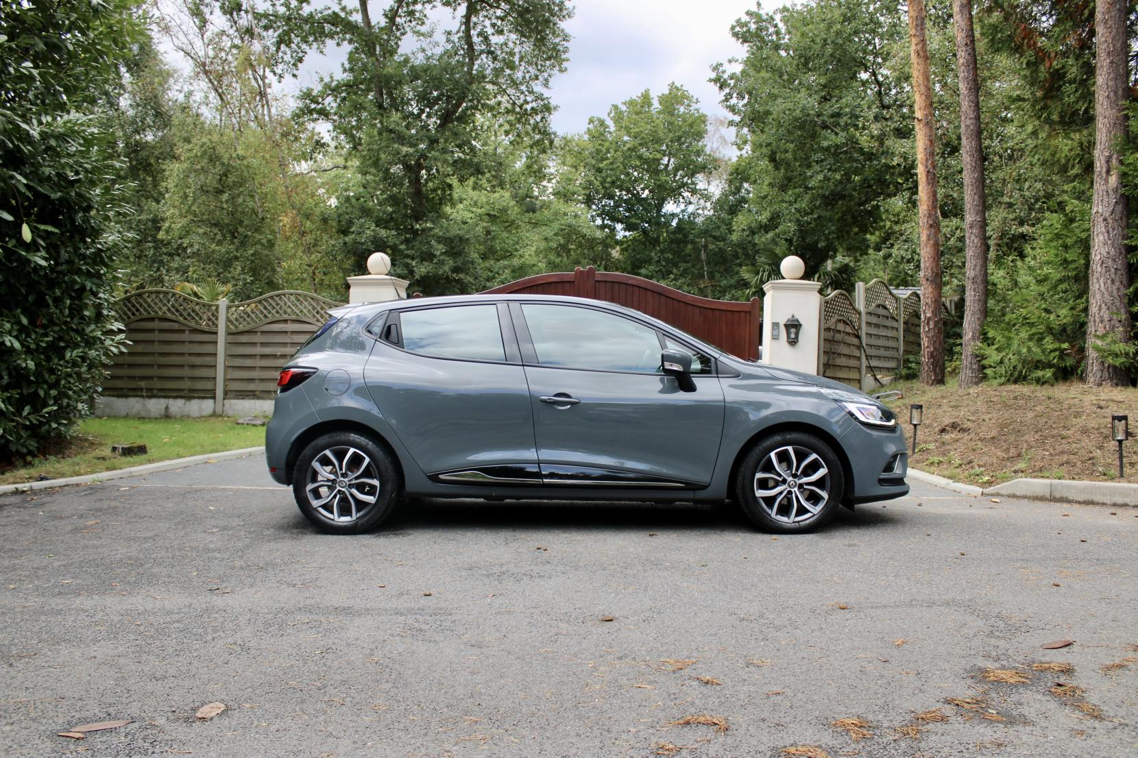 Renault Clio 0.9 TCe Urban Nav Hatchback 5dr Petrol Manual Euro 6 (s/s) (90 ps)