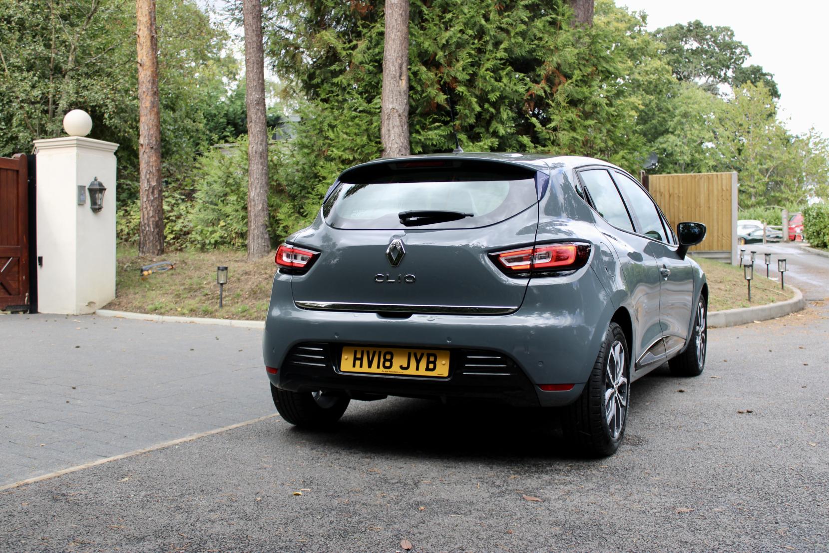 Renault Clio 0.9 TCe Urban Nav Hatchback 5dr Petrol Manual Euro 6 (s/s) (90 ps)