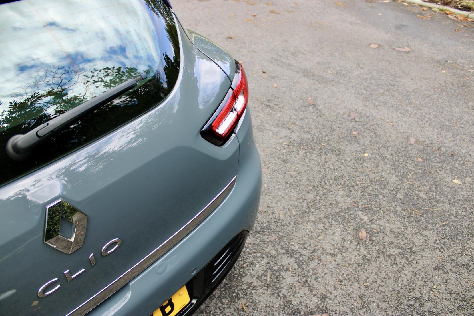 Renault Clio 0.9 TCe Urban Nav Hatchback 5dr Petrol Manual Euro 6 (s/s) (90 ps)