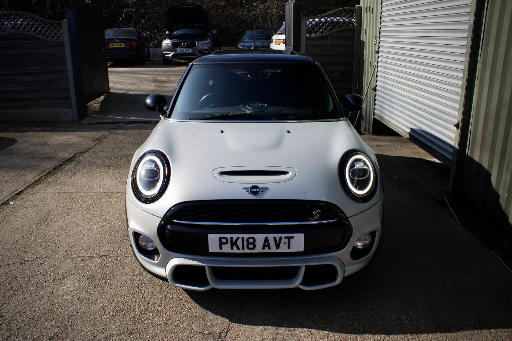 MINI Hatch 2.0 Cooper S Hatchback 3dr Petrol Steptronic Euro 6 (s/s) (192 ps)