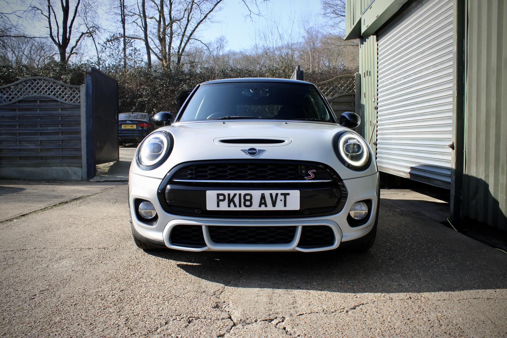 MINI Hatch 2.0 Cooper S Hatchback 3dr Petrol Steptronic Euro 6 (s/s) (192 ps)