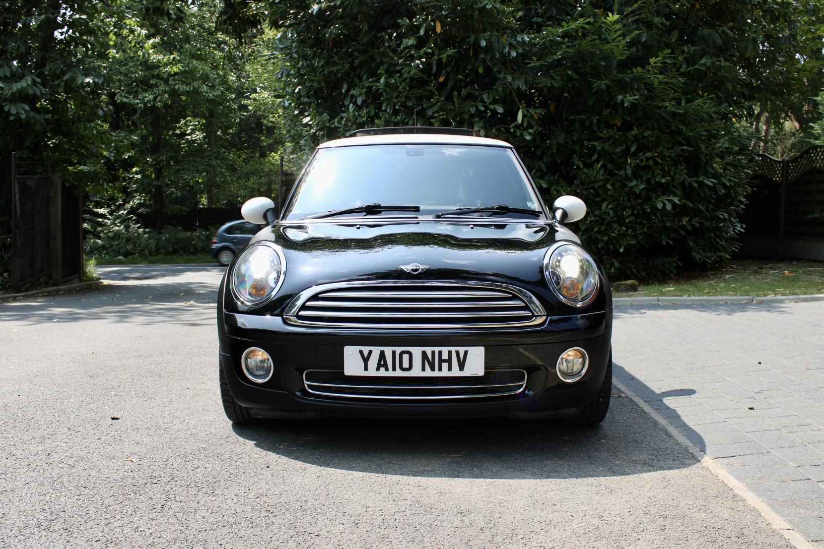 MINI Hatch 1.6 Cooper Camden Hatchback 3dr Petrol Steptronic Euro 5 (122 ps)