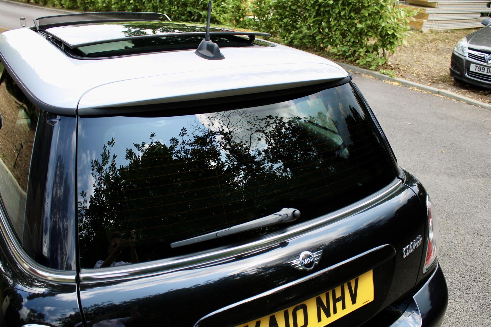 MINI Hatch 1.6 Cooper Camden Hatchback 3dr Petrol Steptronic Euro 5 (122 ps)