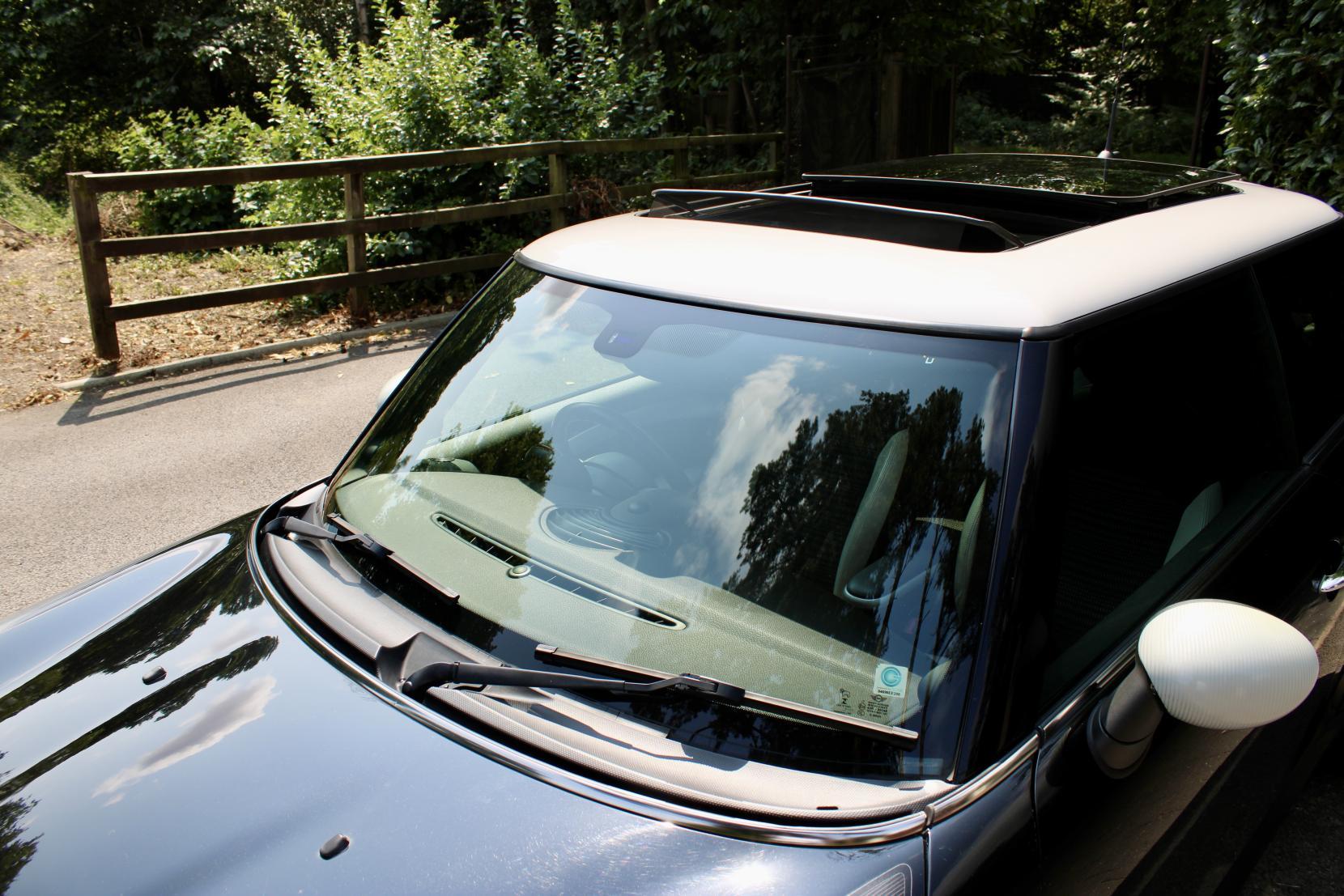 MINI Hatch 1.6 Cooper Camden Hatchback 3dr Petrol Steptronic Euro 5 (122 ps)