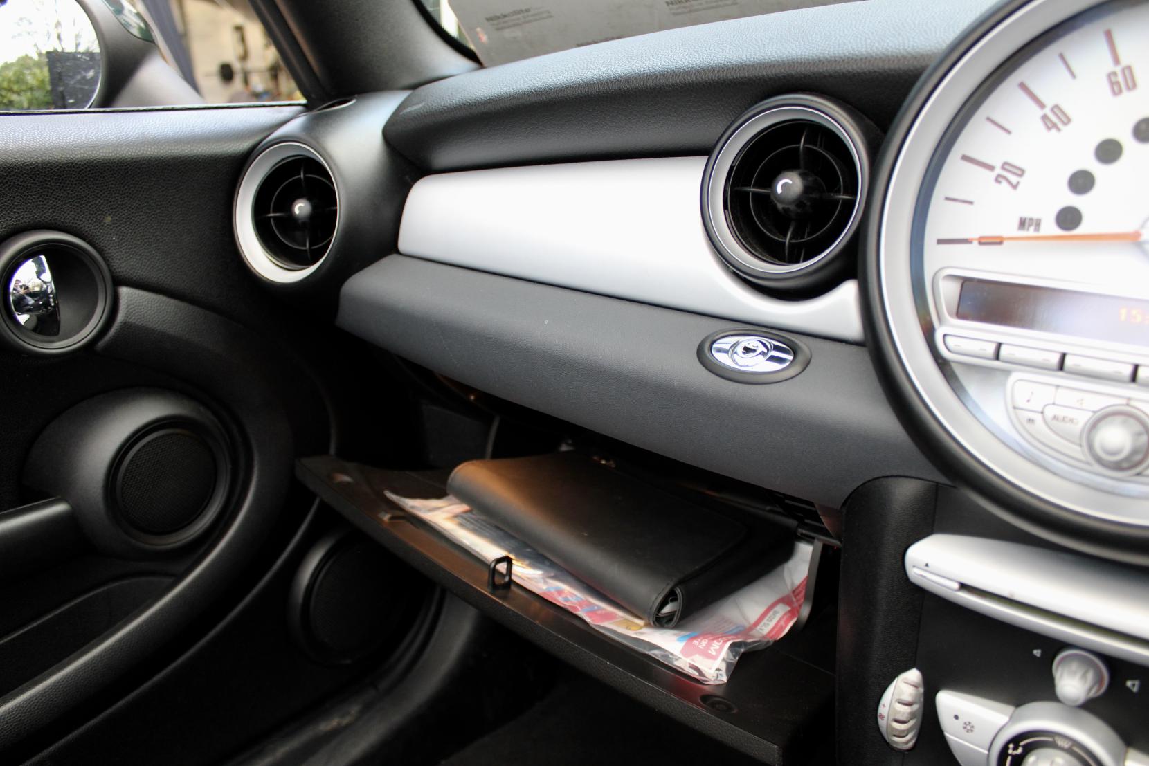 MINI Convertible 1.6 Cooper Convertible 2dr Petrol Manual Euro 4 (115 ps)