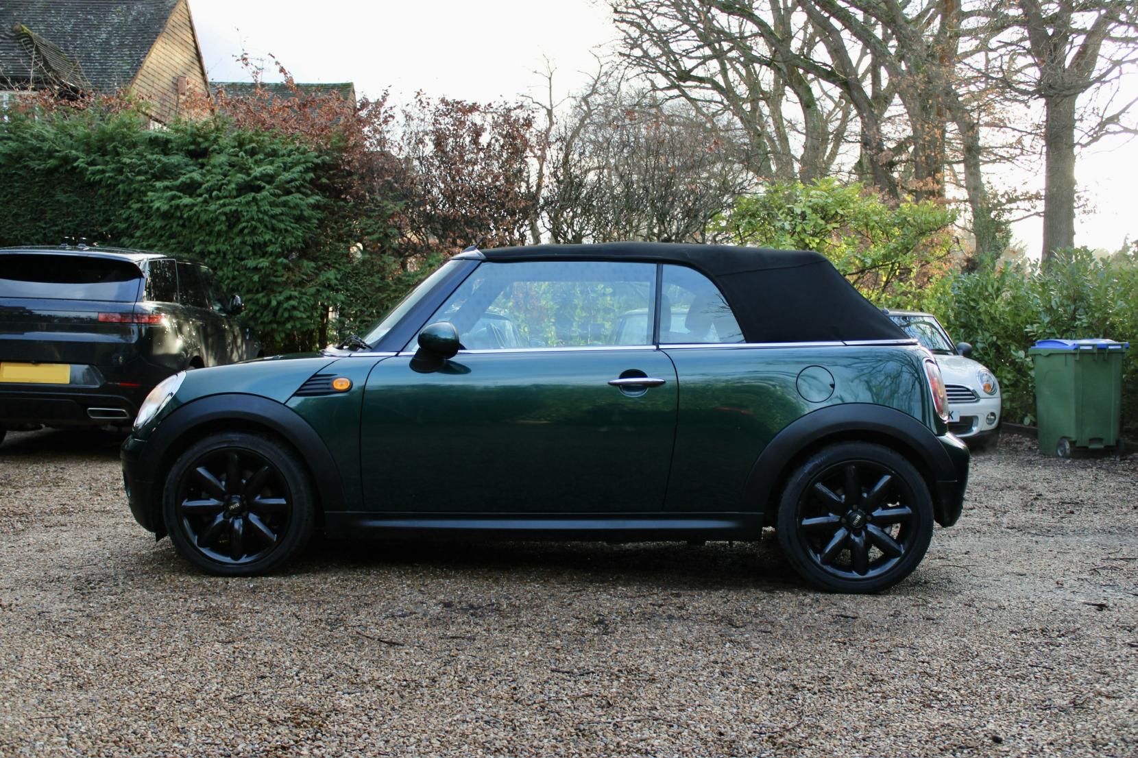 MINI Convertible 1.6 Cooper Convertible 2dr Petrol Manual Euro 4 (115 ps)