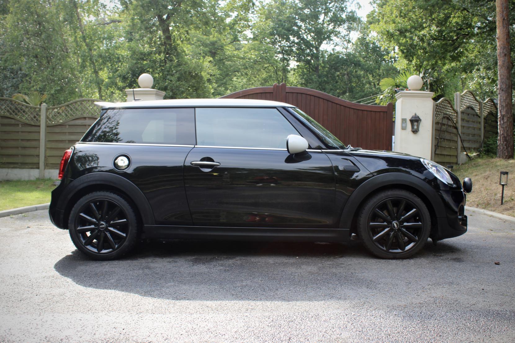MINI Hatch 2.0 Cooper S Hatchback 3dr Petrol Manual Euro 6 (s/s) (192 ps)