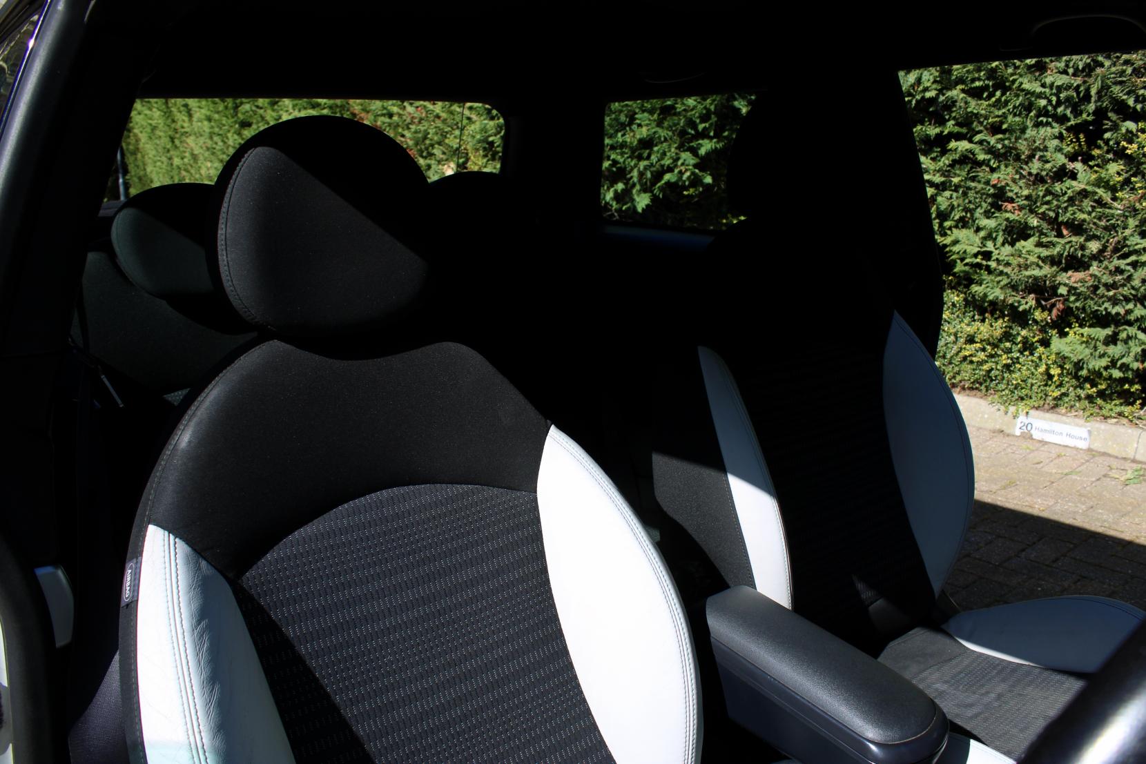 MINI Hatch 1.6 Cooper S Camden Hatchback 3dr Petrol Manual Euro 5 (175 ps)