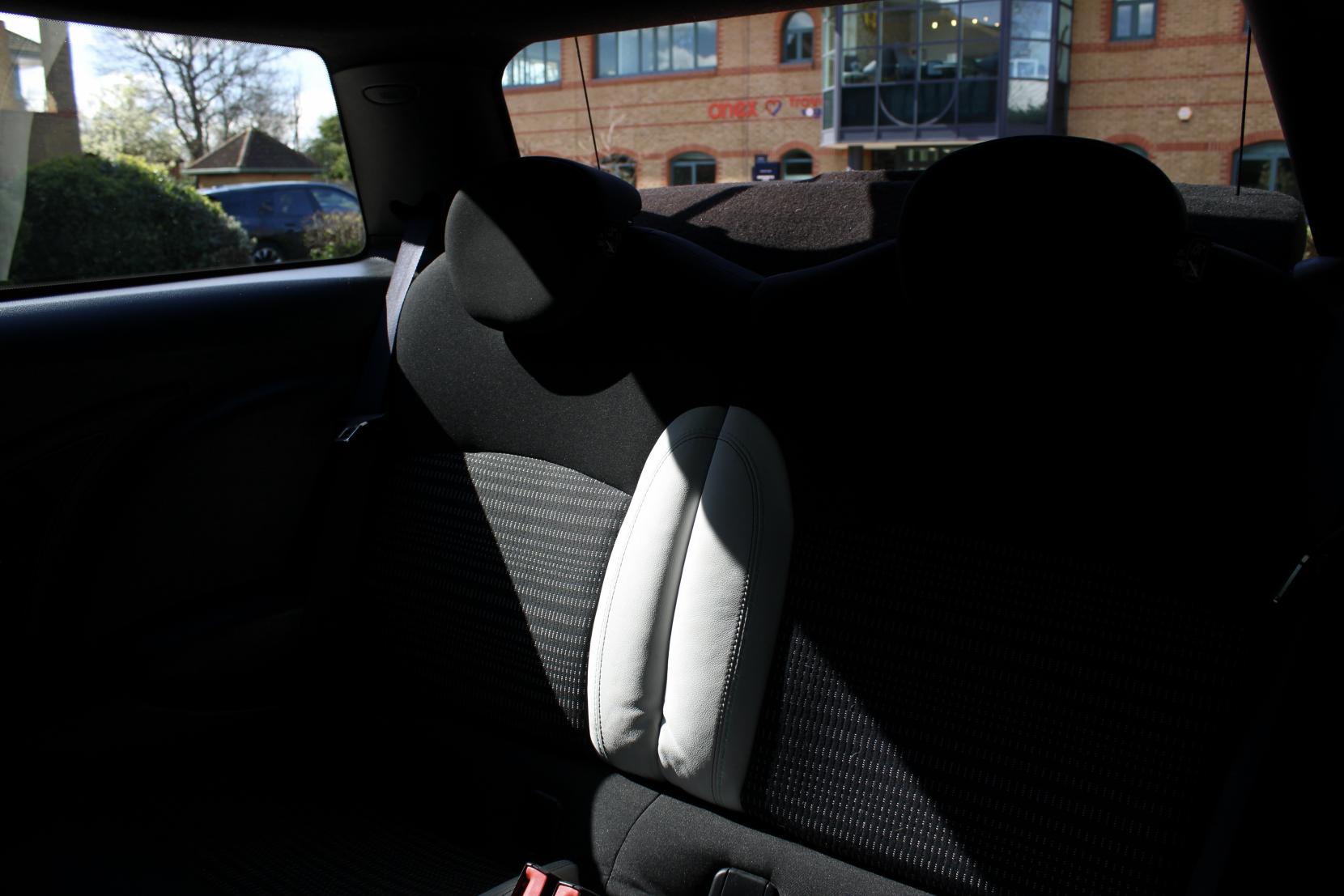 MINI Hatch 1.6 Cooper S Camden Hatchback 3dr Petrol Manual Euro 5 (175 ps)